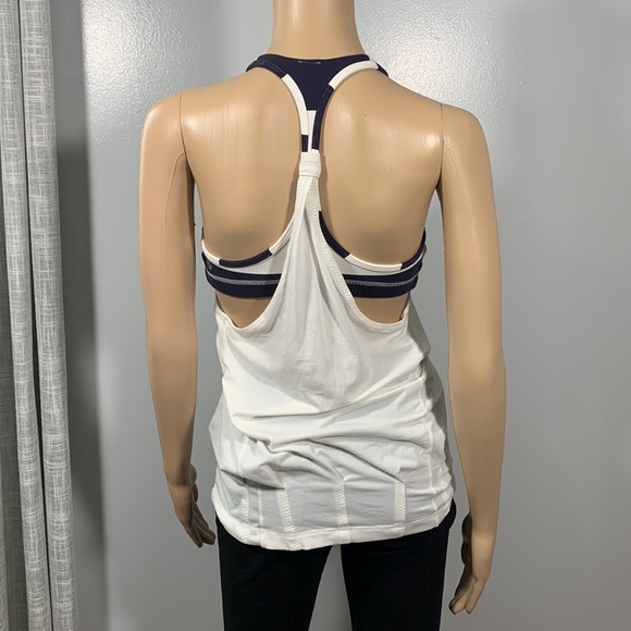 Lululemon No Limits Tank Top White with Blue Stripe size 8 Yoga Run Workout - Picture 4 of 6